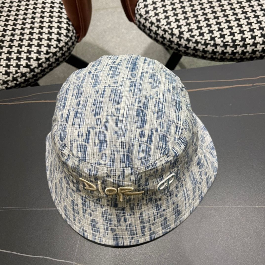 Christian Dior Caps